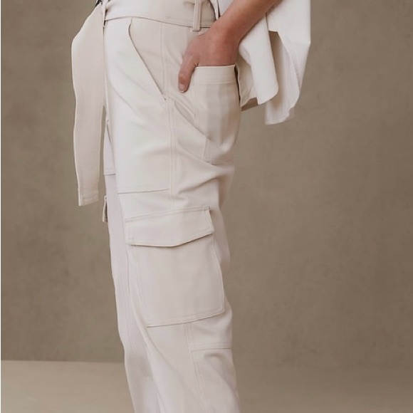 Banana Republic slim refined cargo pants - Picture 7 of 16